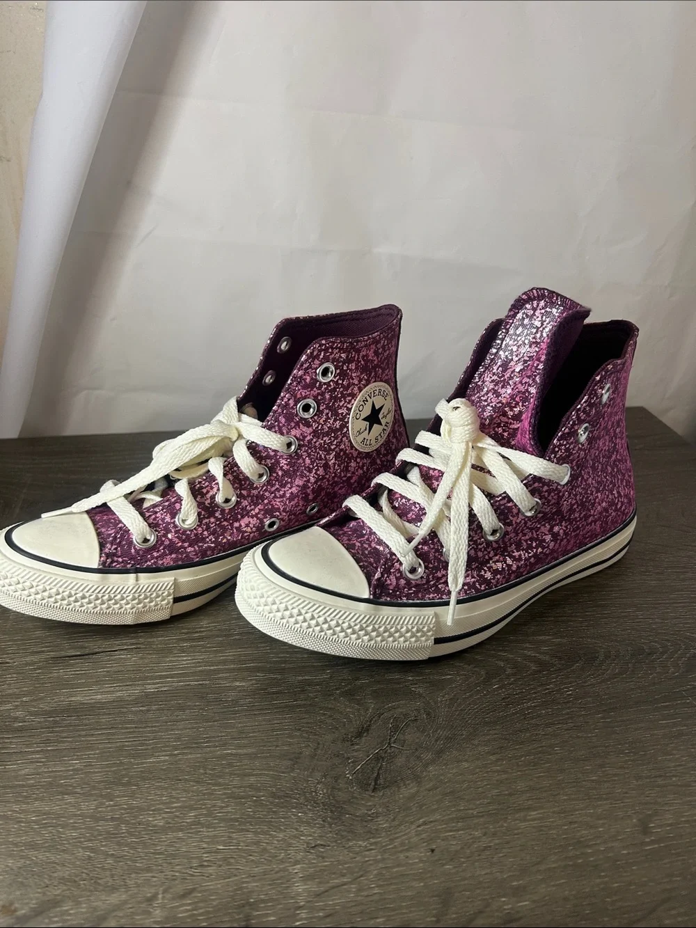 Converse Kids High-Top Glitter Sneakers in Shimmery Fuchsia and White